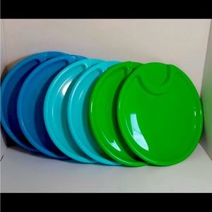 2 sets of 6 Pampered chef outdoor party plates. New in bag. TWO SETS!